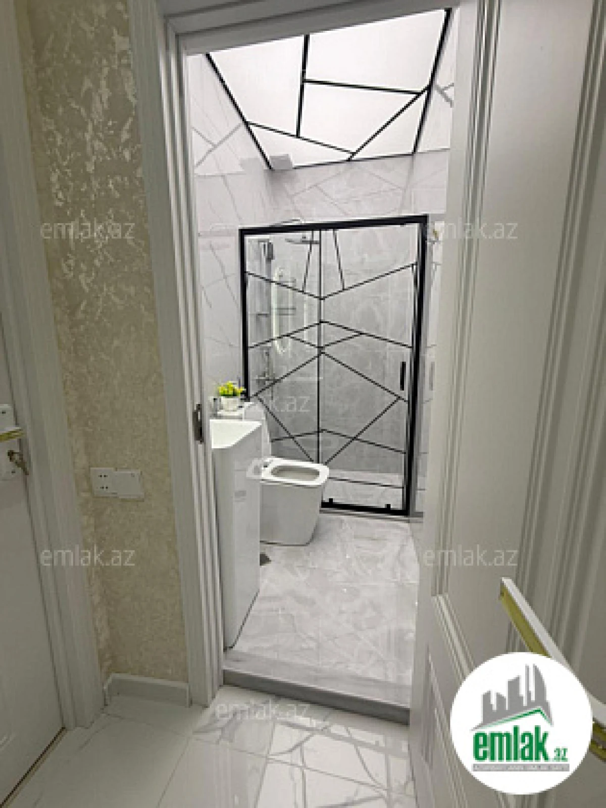 Satılır 2 otaqlı yeni tikili 52 m²