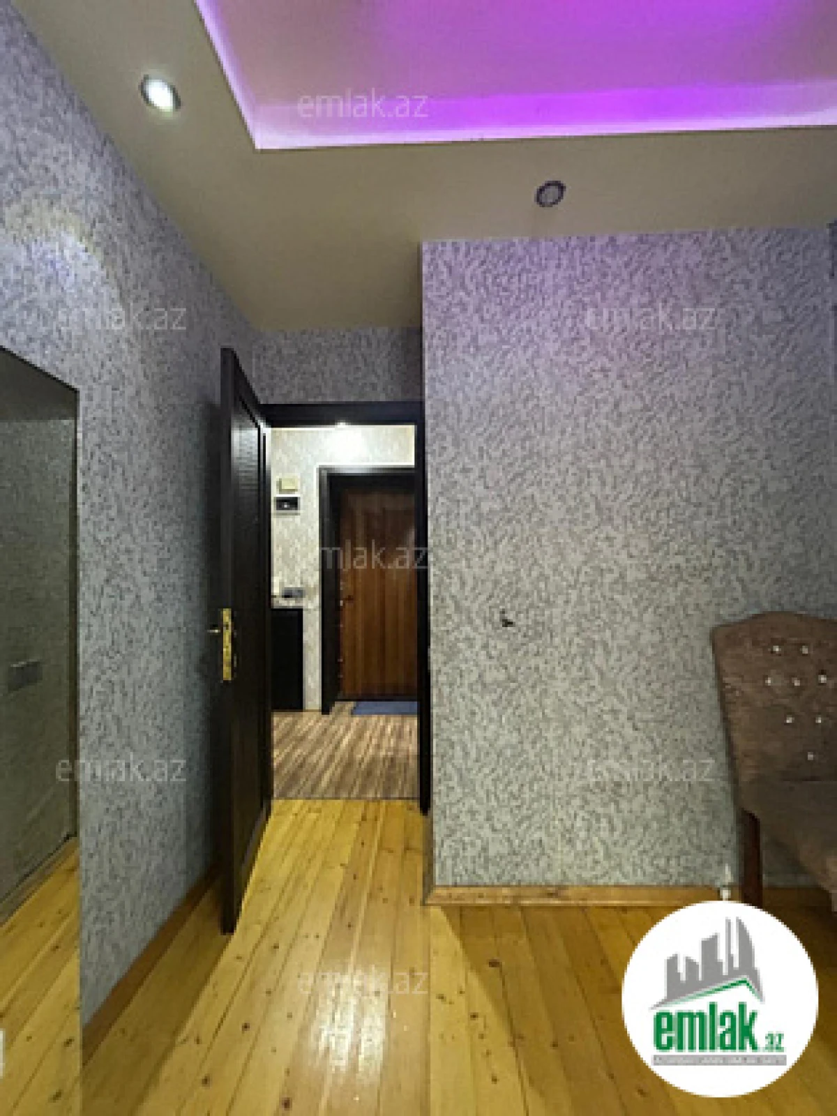 Satılır 3 otaqlı köhnə tikili 80 m²