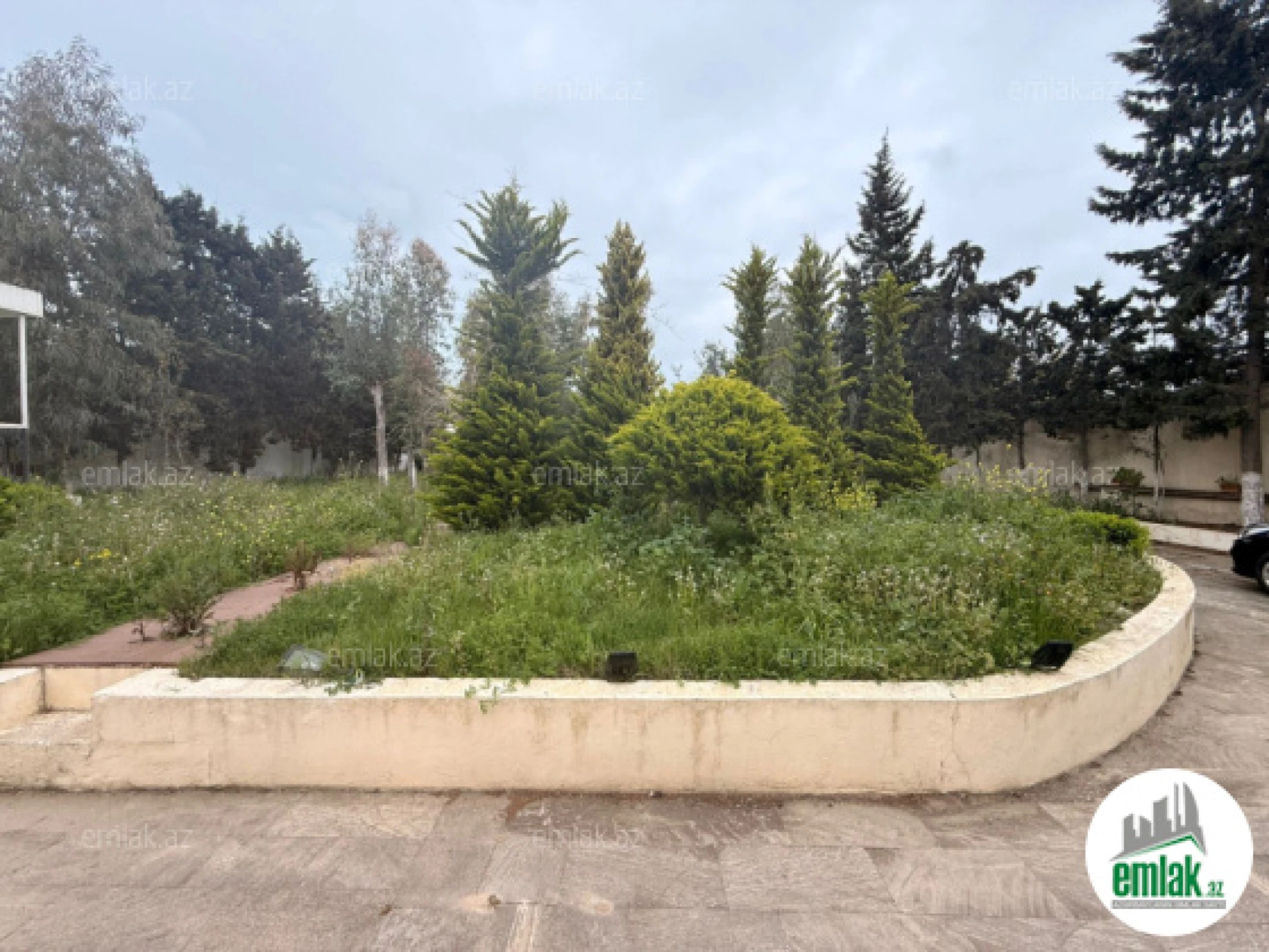 Satılır torpaq sahəsi 12 m²
