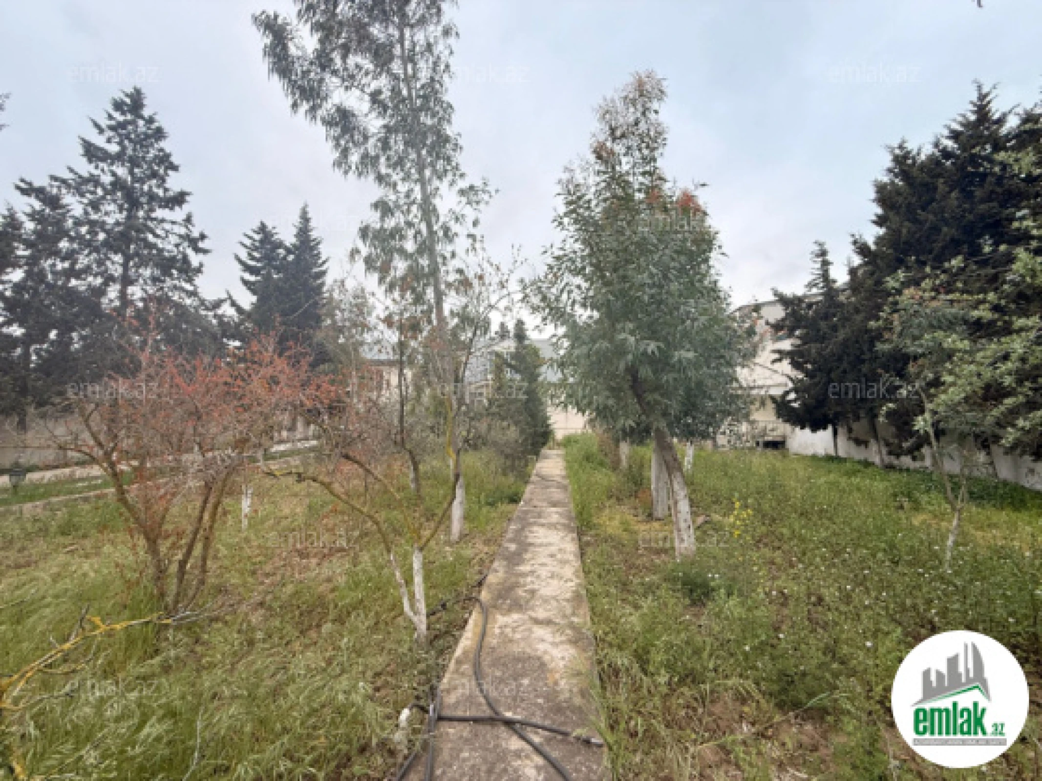 Satılır torpaq sahəsi 12 m²
