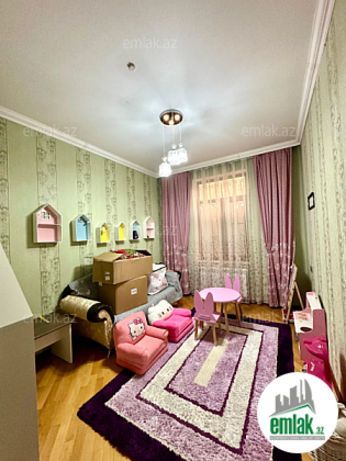 Satılır 6 otaqlı həyət evi 180 m²
