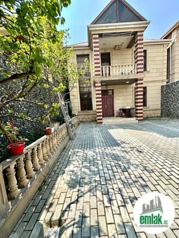 Satılır 6 otaqlı həyət evi 180 m²