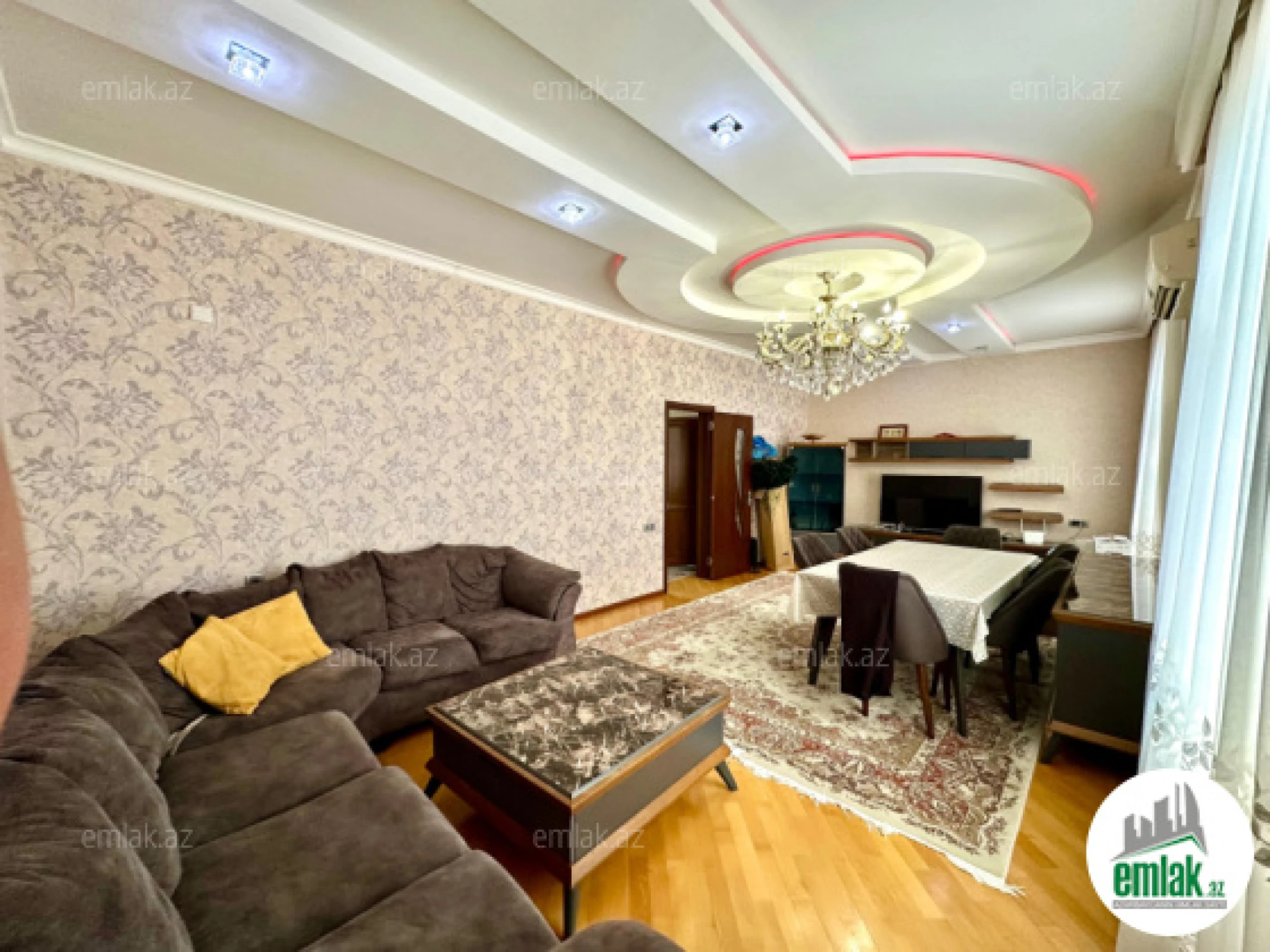 Satılır 6 otaqlı həyət evi 180 m²
