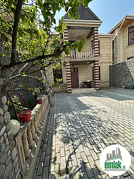 Satılır 6 otaqlı həyət evi 180 m² — Bakı 6 otaq 180.00 m²