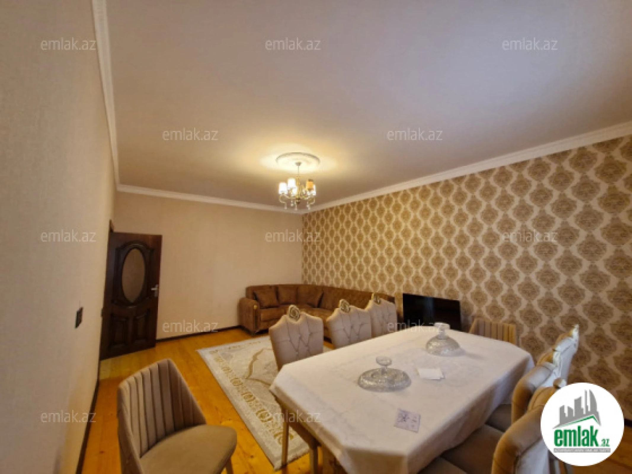 Satılır 5 otaqlı həyət evi 200 m²