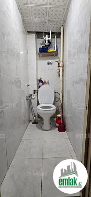 Satılır 2 otaqlı köhnə tikili 70 m²