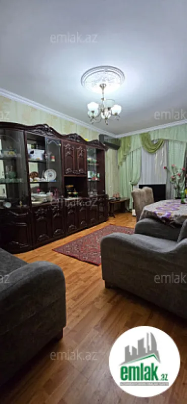Satılır 2 otaqlı köhnə tikili 70 m²