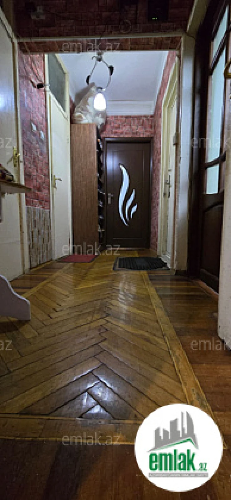 Satılır 2 otaqlı köhnə tikili 70 m²