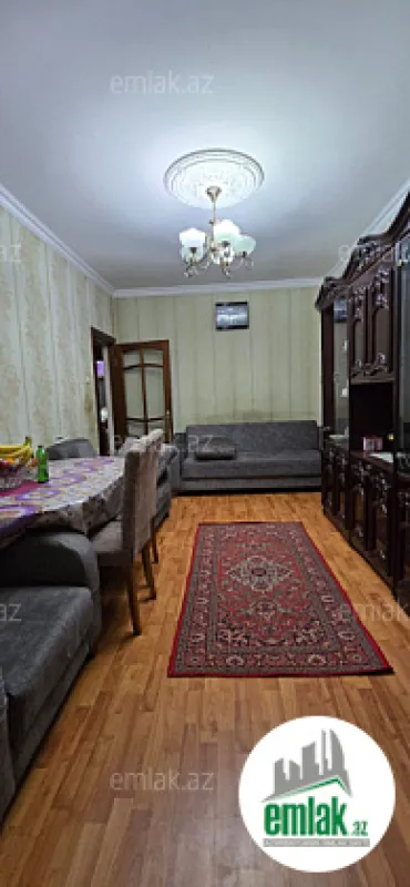 Satılır 2 otaqlı köhnə tikili 70 m²