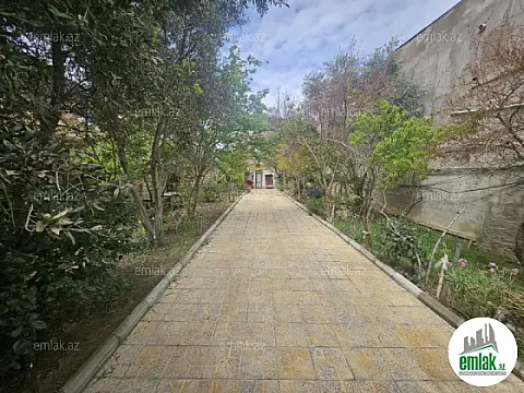 Satılır 5 otaqlı həyət evi 280 m²