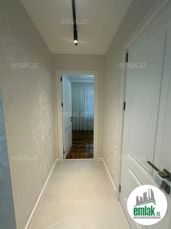 Satılır 3 otaqlı köhnə tikili 75 m²