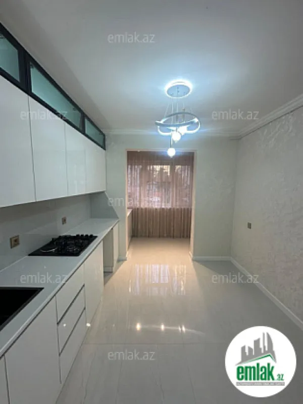 Satılır 3 otaqlı köhnə tikili 75 m²