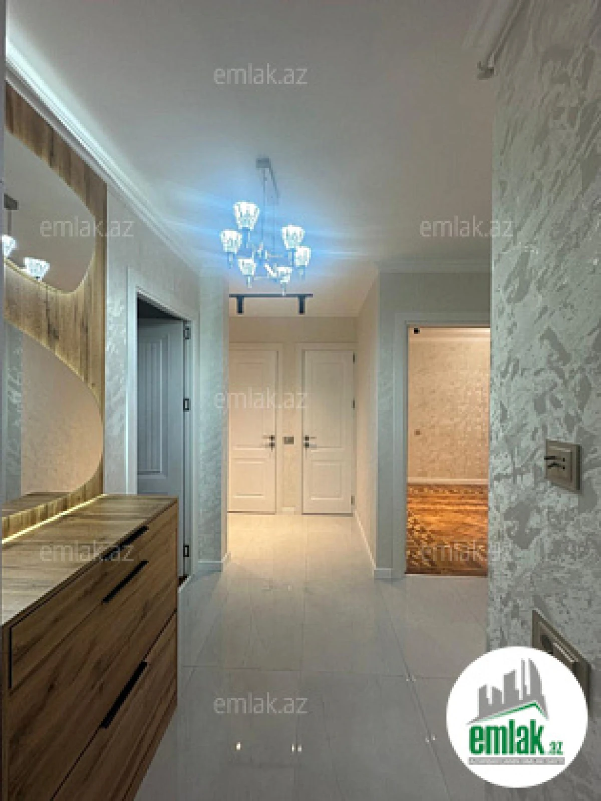 Satılır 3 otaqlı köhnə tikili 75 m²