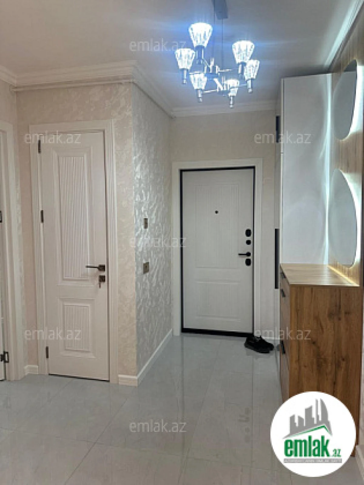 Satılır 3 otaqlı köhnə tikili 75 m²
