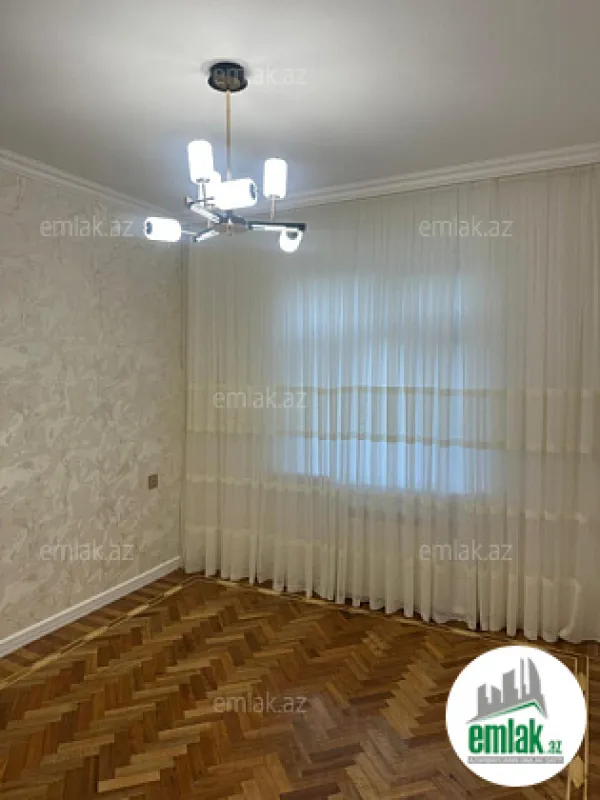Satılır 3 otaqlı köhnə tikili 75 m²
