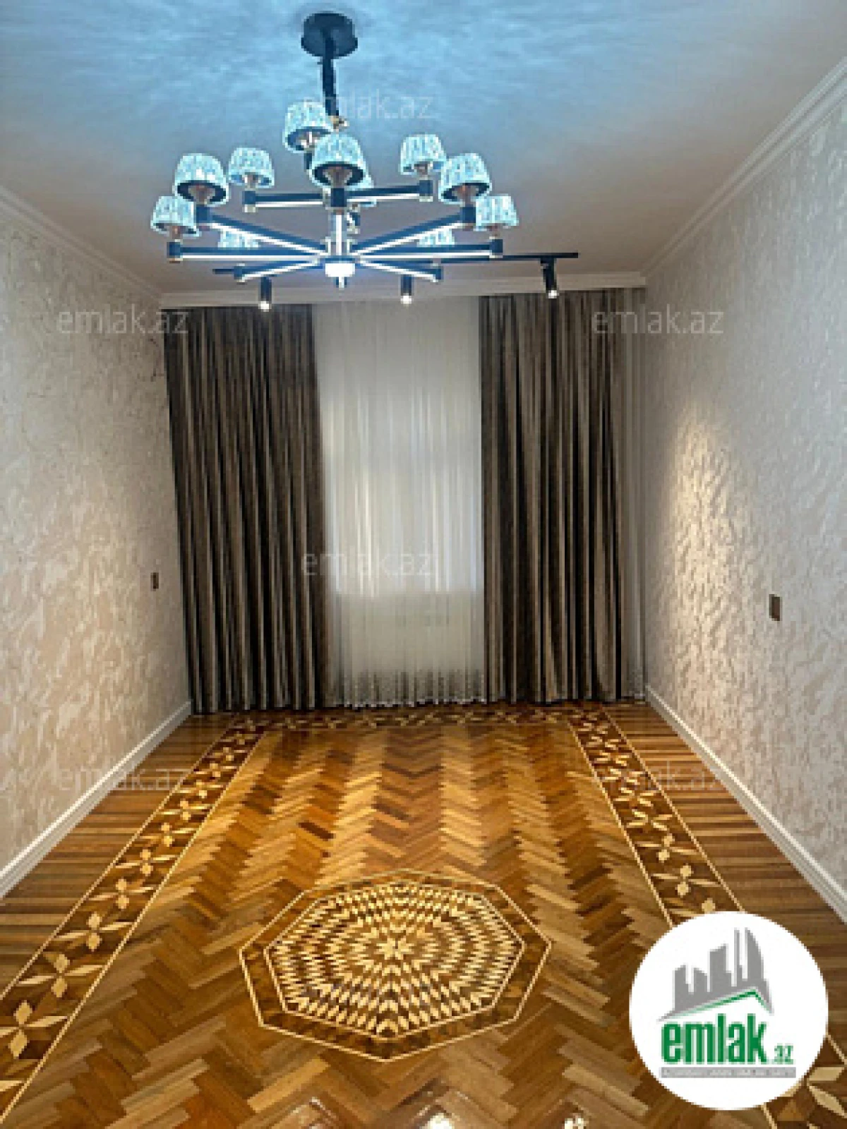 Satılır 3 otaqlı köhnə tikili 75 m²