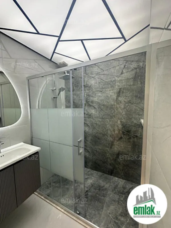 Satılır 3 otaqlı köhnə tikili 75 m²