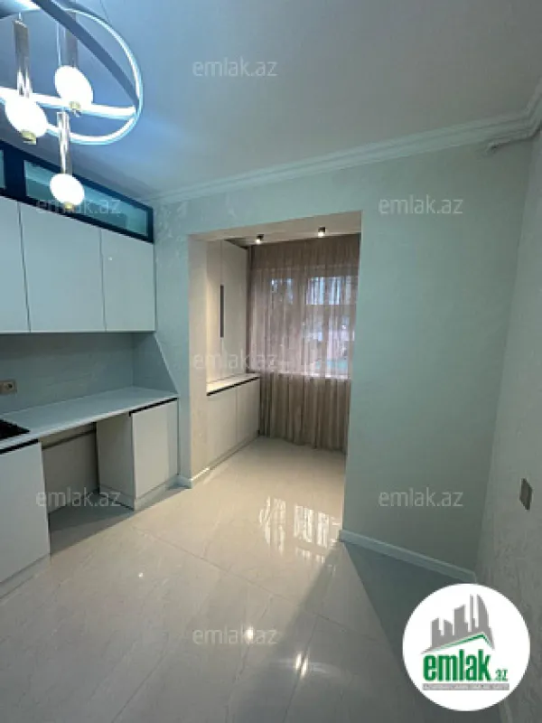 Satılır 3 otaqlı köhnə tikili 75 m²