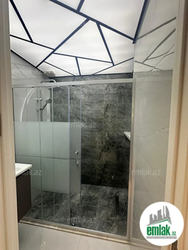 Satılır 3 otaqlı köhnə tikili 75 m²