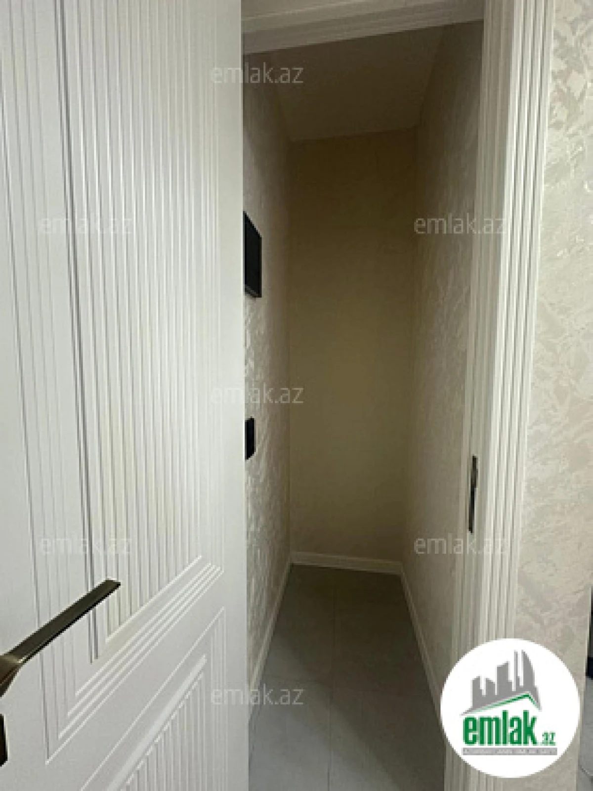 Satılır 3 otaqlı köhnə tikili 75 m²