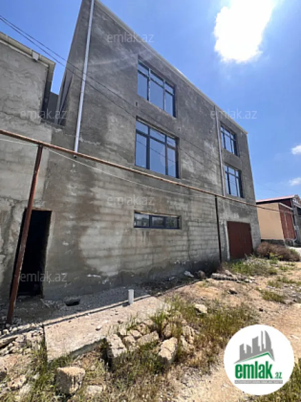 Satılır 6 otaqlı həyət evi 510 m²