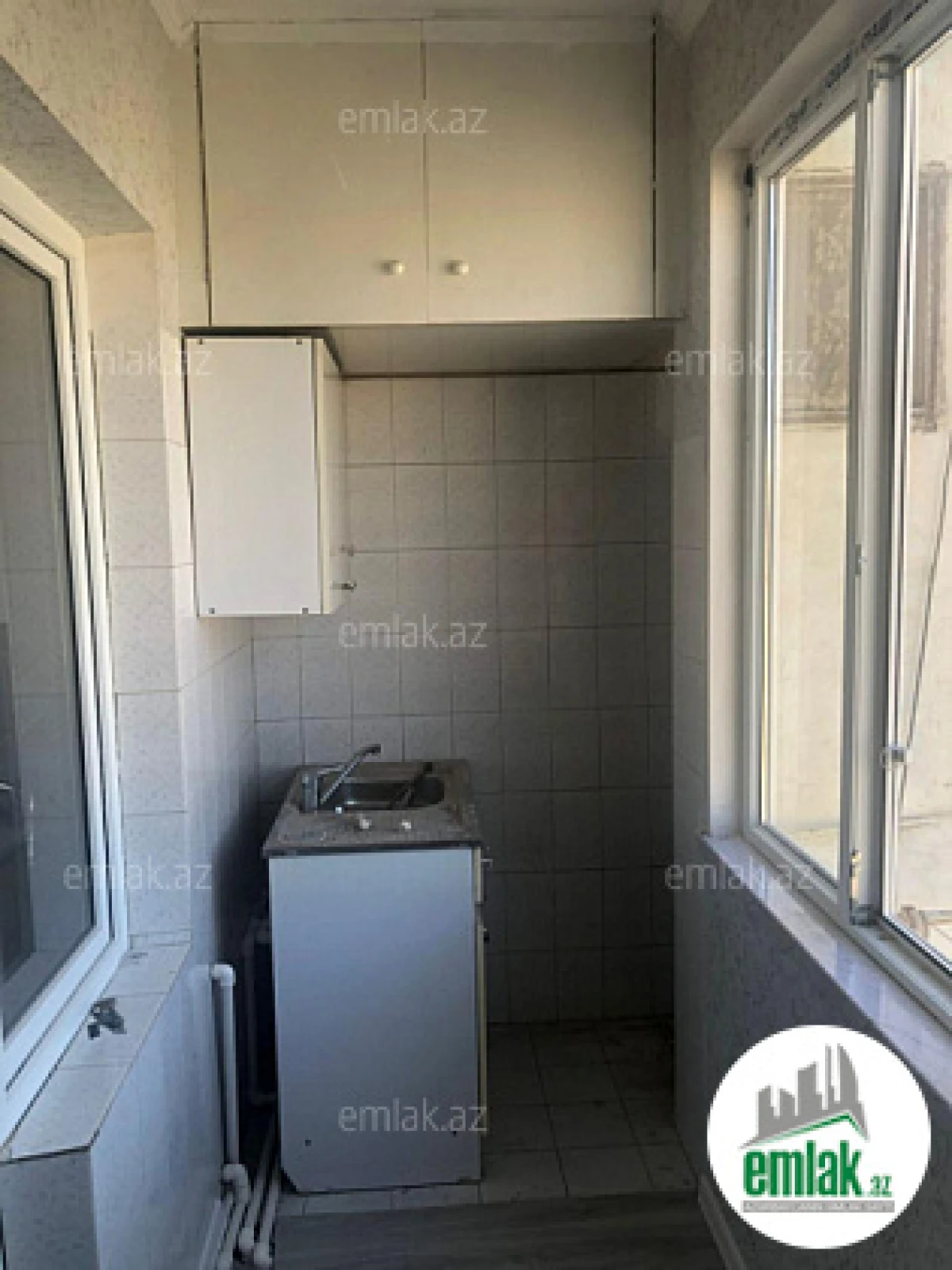 Satılır 1 otaqlı köhnə tikili 45 m²