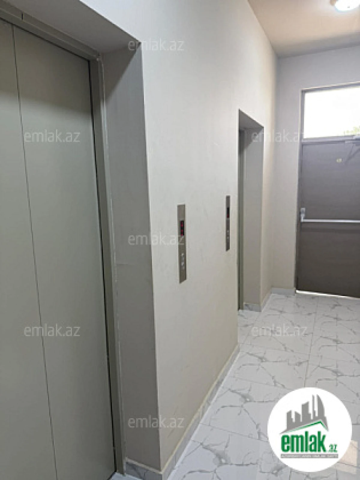 Satılır 3 otaqlı yeni tikili 118 m²