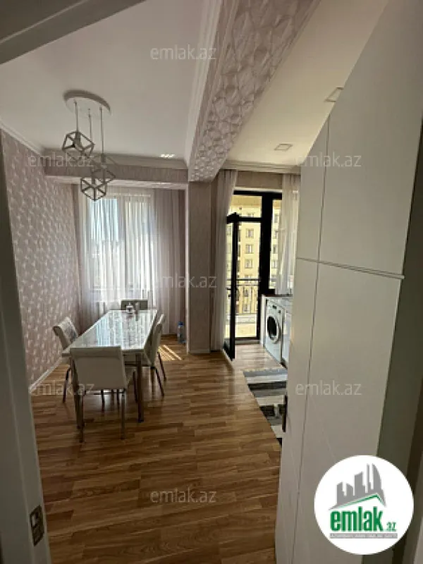 Satılır 2 otaqlı yeni tikili 80 m²