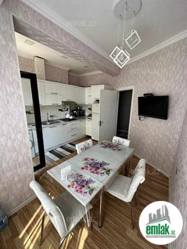 Satılır 2 otaqlı yeni tikili 80 m²