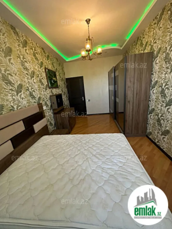 Satılır 4 otaqlı yeni tikili 140 m²