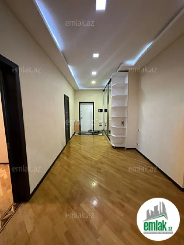 Satılır 4 otaqlı yeni tikili 140 m²