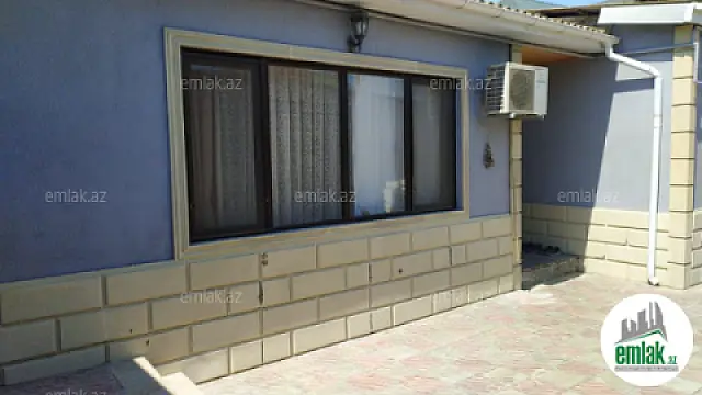 Satılır 3 otaqlı həyət evi 130 m²