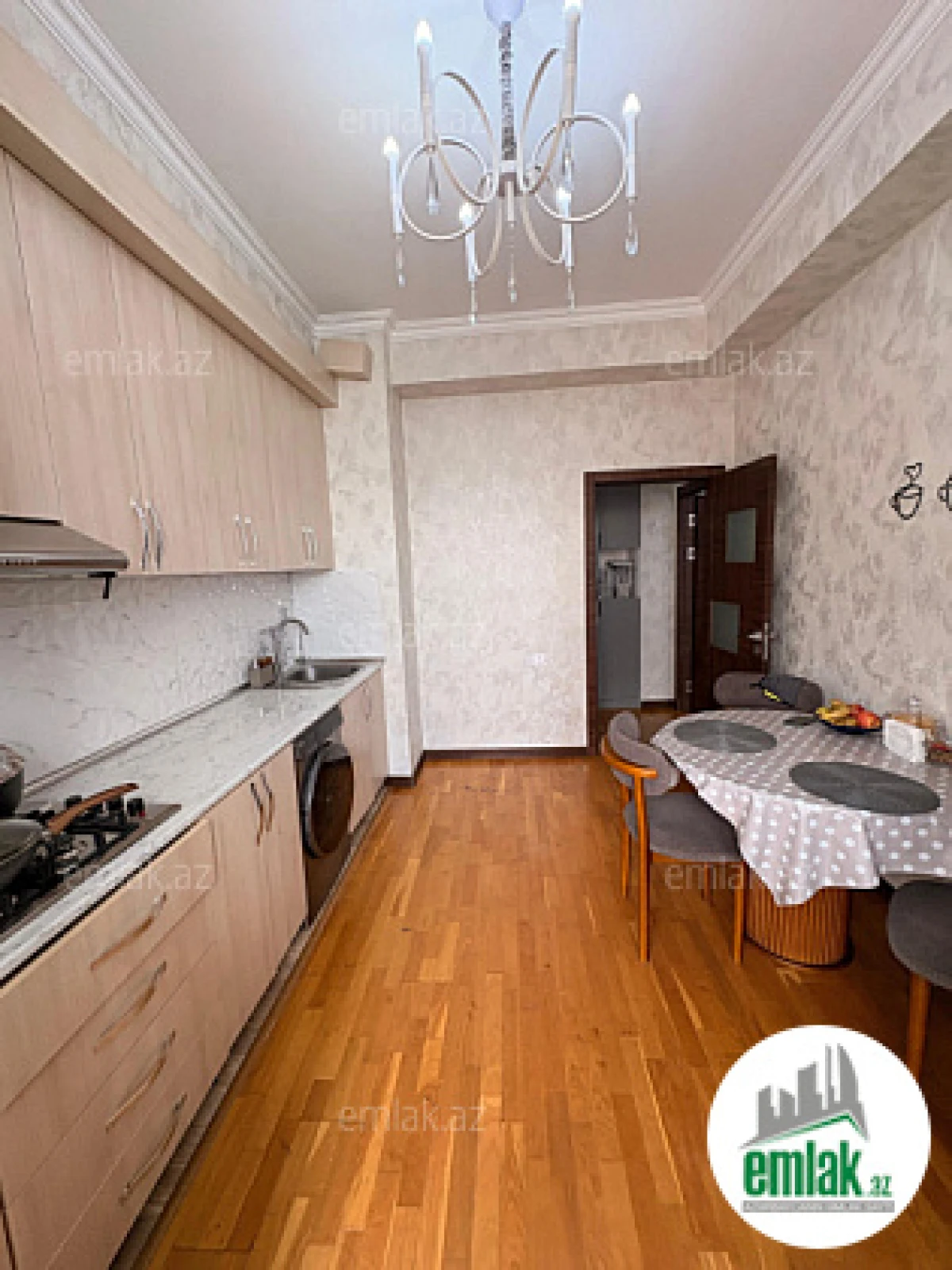 Satılır 2 otaqlı yeni tikili 70 m²