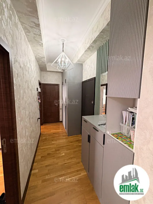 Satılır 2 otaqlı yeni tikili 70 m²