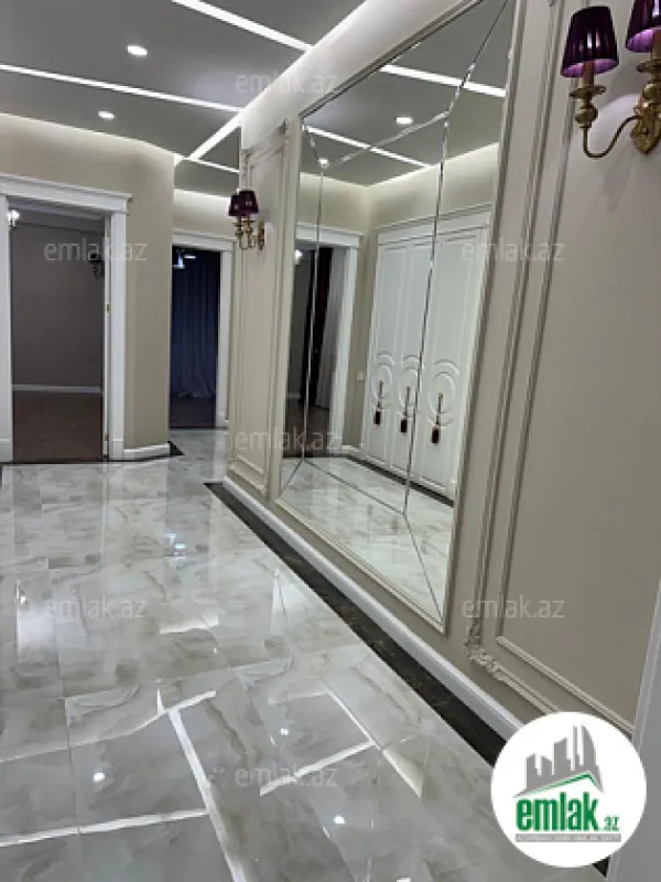 Satılır 3 otaqlı yeni tikili 90 m²