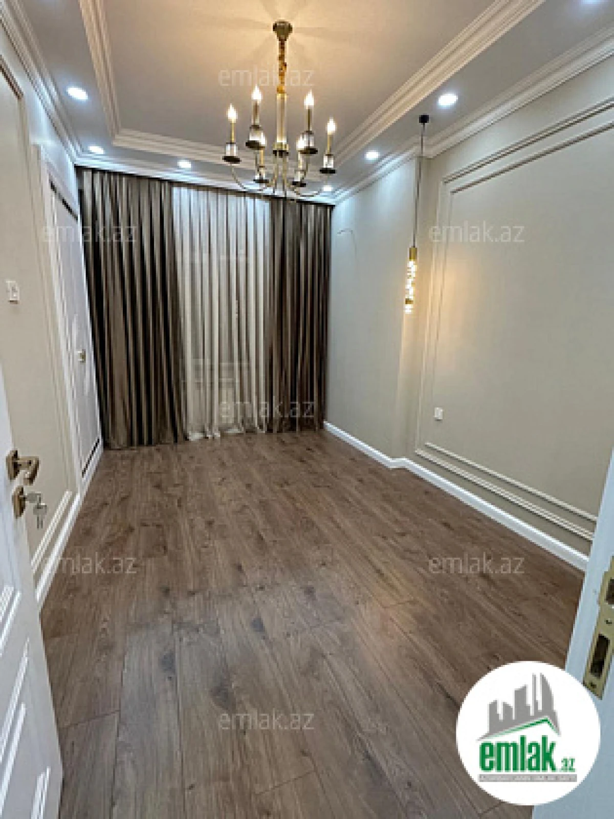 Satılır 3 otaqlı yeni tikili 90 m²