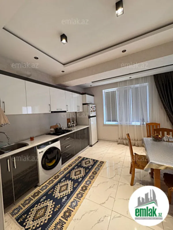 Satılır 4 otaqlı yeni tikili 135 m²