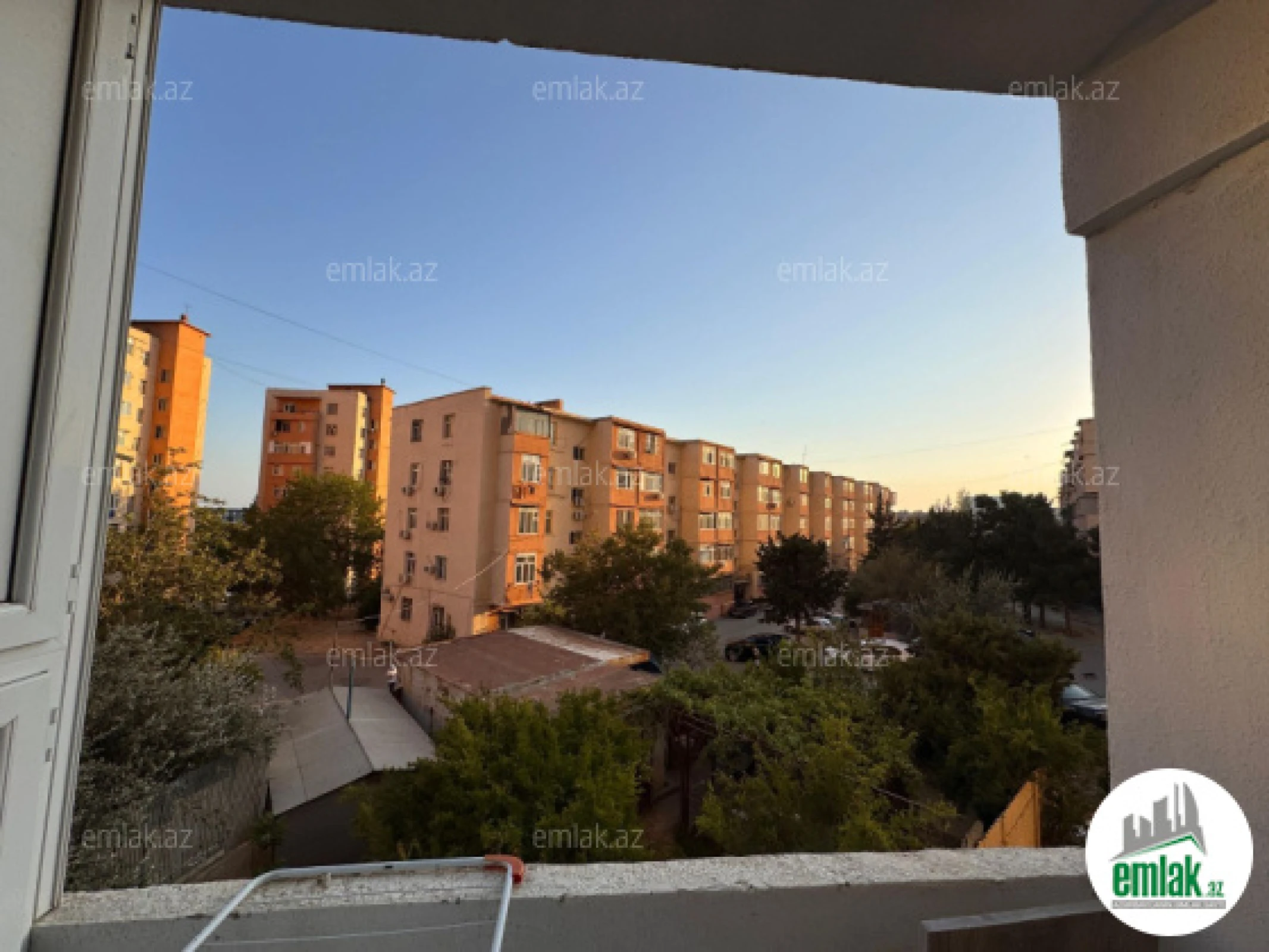 Satılır 4 otaqlı yeni tikili 135 m²