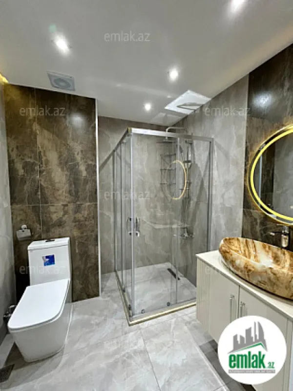 Satılır 4 otaqlı köhnə tikili 105 m²