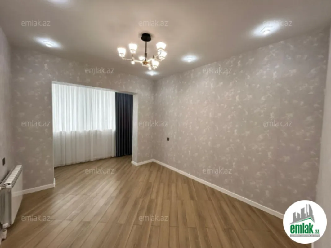 Satılır 4 otaqlı köhnə tikili 105 m²