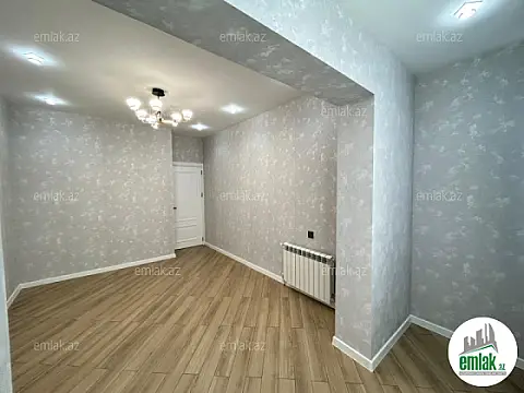 Satılır 4 otaqlı köhnə tikili 105 m²