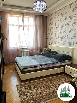 Satılır 2 otaqlı yeni tikili 90 m²