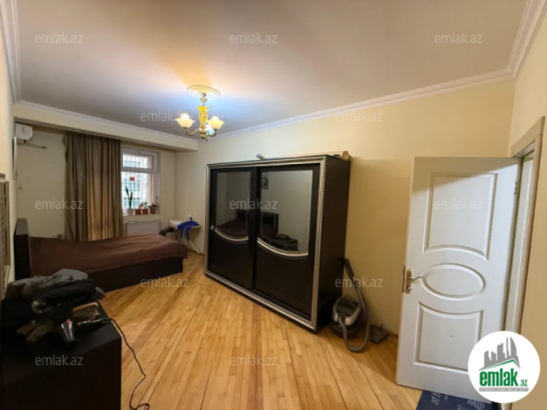 Satılır 3 otaqlı yeni tikili 154 m²