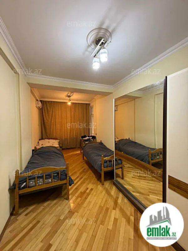 Satılır 3 otaqlı yeni tikili 154 m²