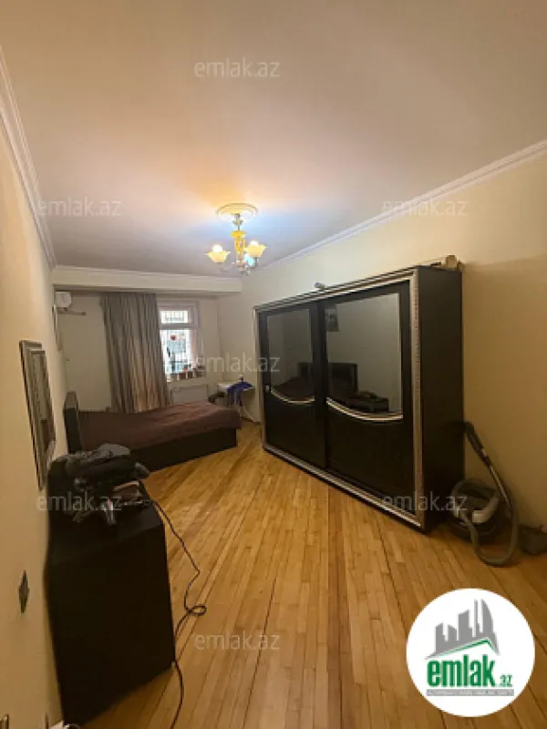 Satılır 3 otaqlı yeni tikili 154 m²