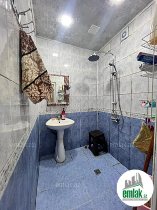 Satılır 2 otaqlı köhnə tikili 55 m²