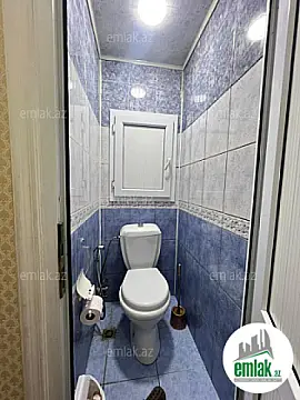 Satılır 2 otaqlı köhnə tikili 55 m²