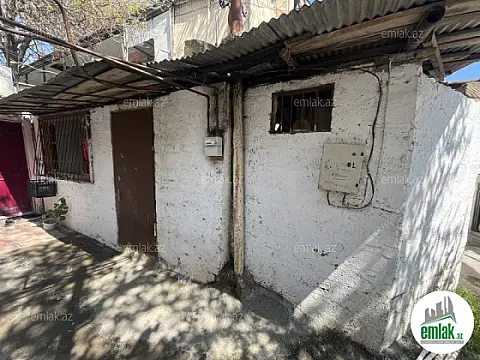 Satılır 2 otaqlı köhnə tikili 150 m² — Bakı 2 otaq 150.00 m²