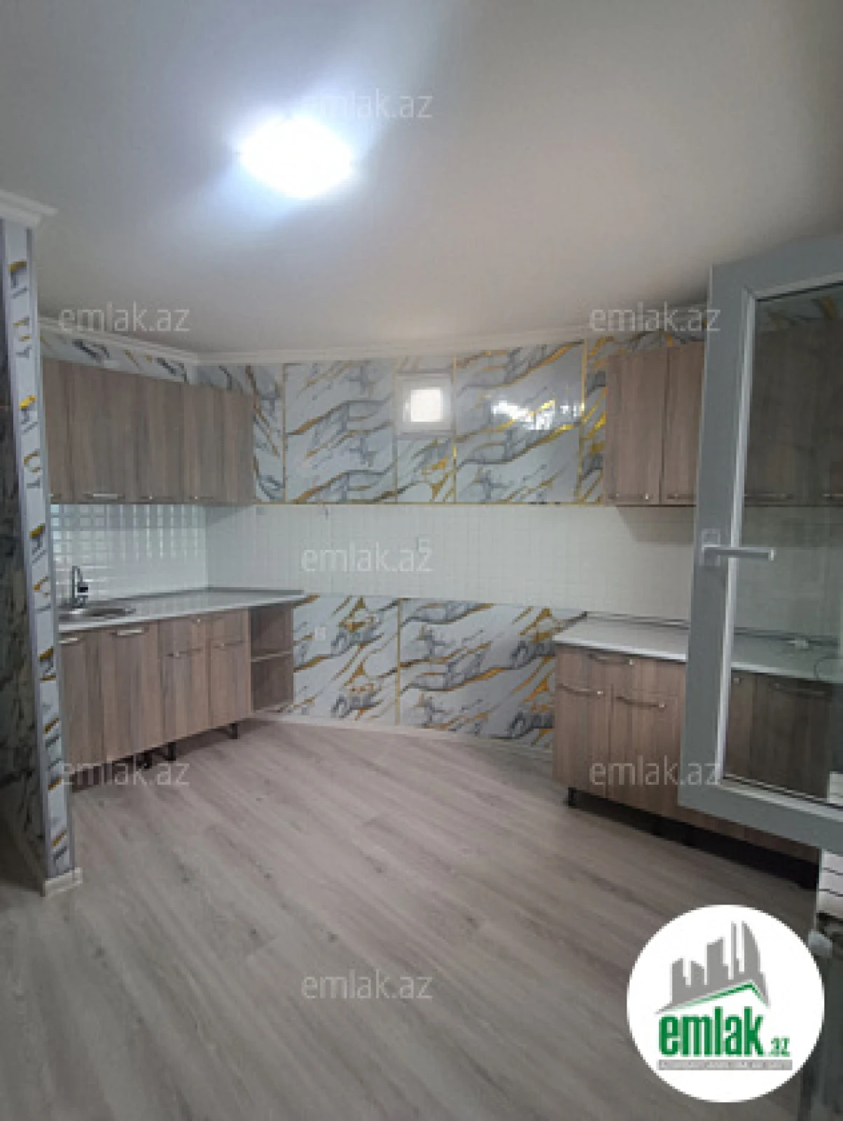 Satılır 2 otaqlı həyət evi 60 m²