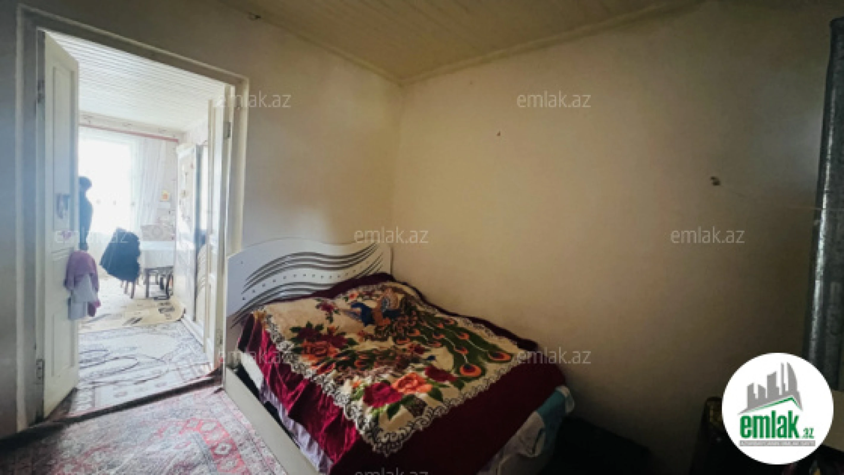 Satılır 2 otaqlı köhnə tikili 50 m²